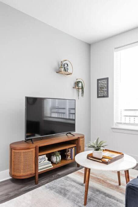 Mid-Century Modern Studio Cozysuites Downtown Indianapolis Eksteriør bilde